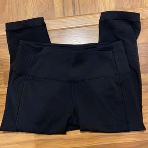 Crop black lulu lemon legging